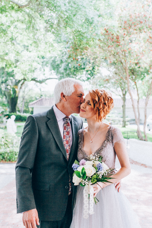 Beautiful Florida real wedding with a blue wedding dress | onefabday.com