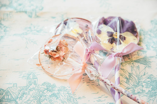 14 Sweet Edible Wedding Favour Ideas // onefabday-com.go-vip.net