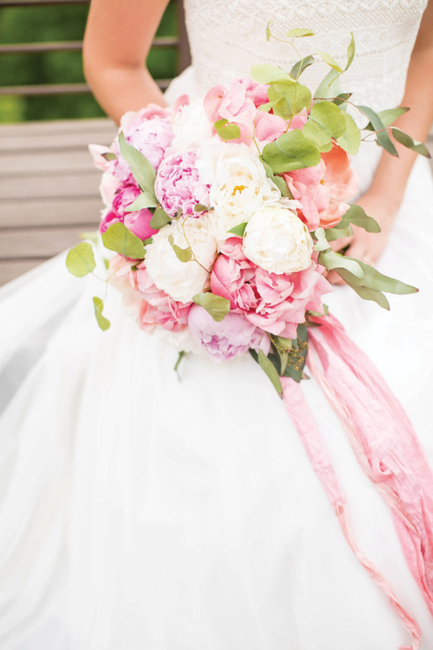 Pretty peach and lemon wedding by Hope Taylor Photography // onefabday.com