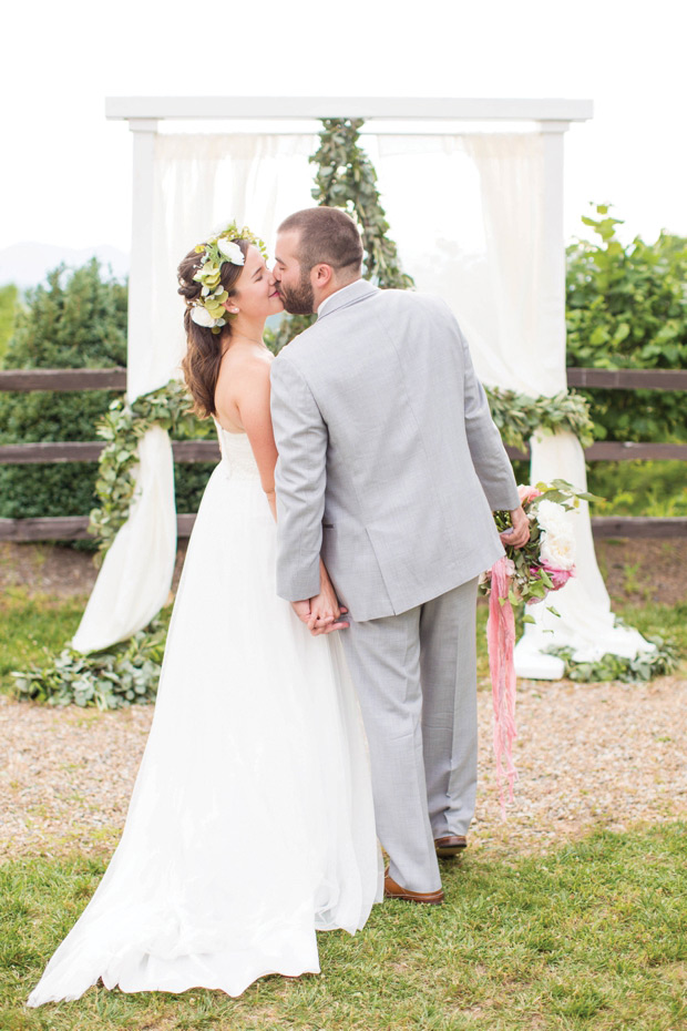 Pretty peach and lemon wedding by Hope Taylor Photography // onefabday.com