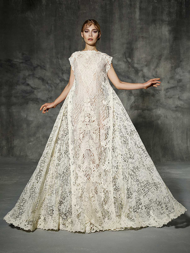 Amposta from Yolan Cris wedding dresses 2016 -Couture wedding dress with tunic silhouette, where floral pattern is made by hand. This ivory wedding dress is made of natural cotton fibers, it has a beautiful long train.- see the rest of the collection on onefabday.com