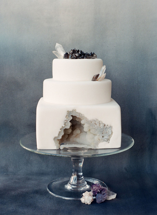 Statement Geode Wedding Cakes | onefabday.com