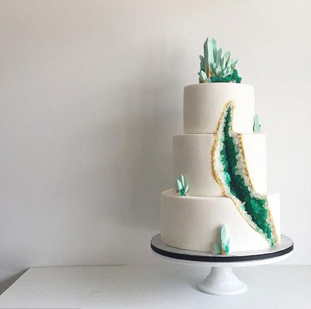 Statement Geode Wedding Cakes | onefabday.com