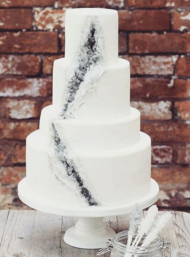 Statement Geode Wedding Cakes | onefabday.com