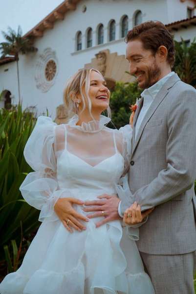 Where to find maternity wedding dresses // onefabday-com.go-vip.net