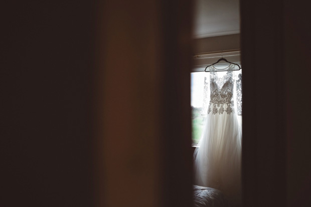 Beautiful Castle Bellingham wedding by Hannah McKernan Photography // onefabday.com