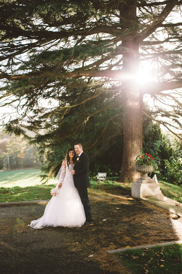 Beautiful Castle Bellingham wedding by Hannah McKernan Photography // onefabday.com