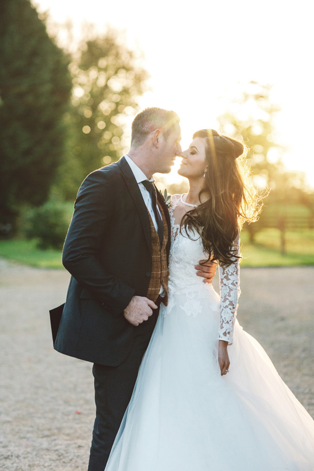 Beautiful Castle Bellingham wedding by Hannah McKernan Photography // onefabday.com