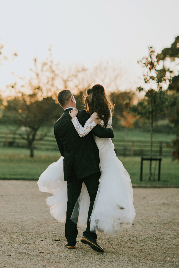 Beautiful Castle Bellingham wedding by Hannah McKernan Photography // onefabday.com