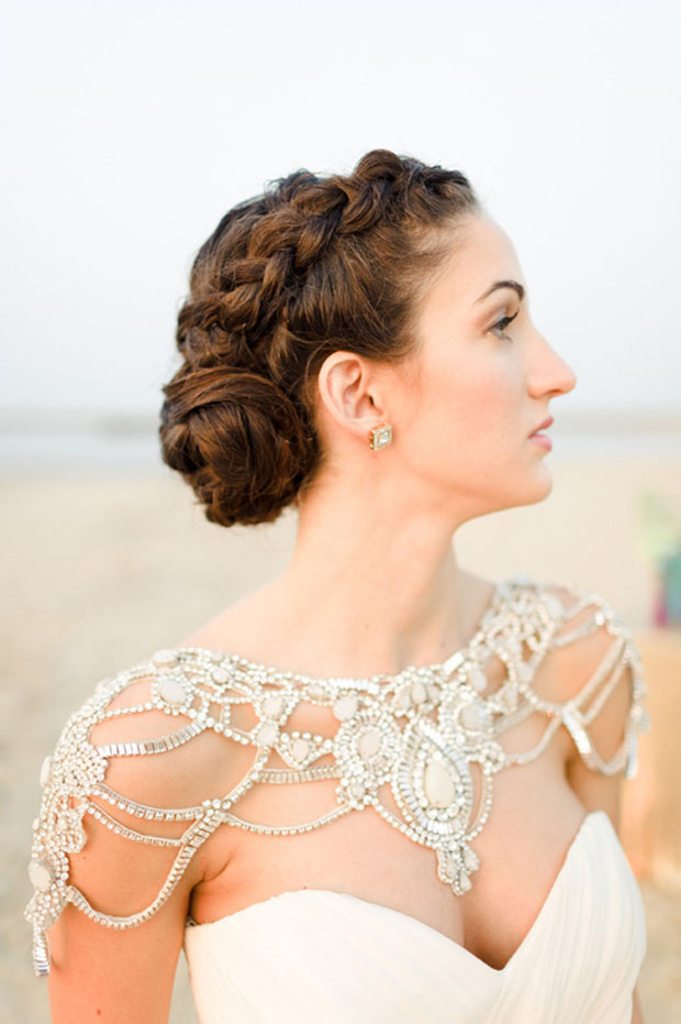 The hottest bridal trend // bridal shoulder jewellery // see them all on onefabday.com