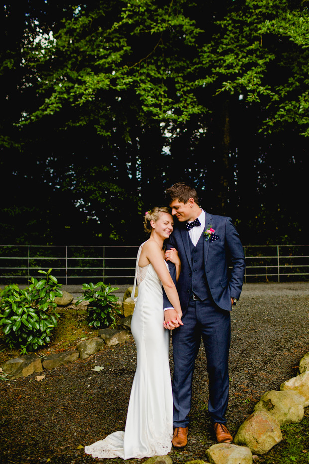 Colourful and fun family home wedding by Navyblur Photography // onefabday.com