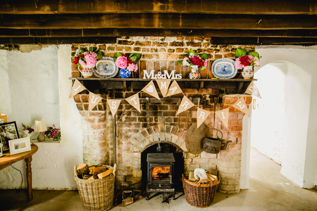 Colourful and fun family home wedding by Navyblur Photography // onefabday.com