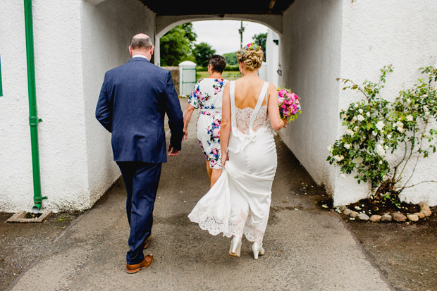 Colourful and fun family home wedding by Navyblur Photography // onefabday.com