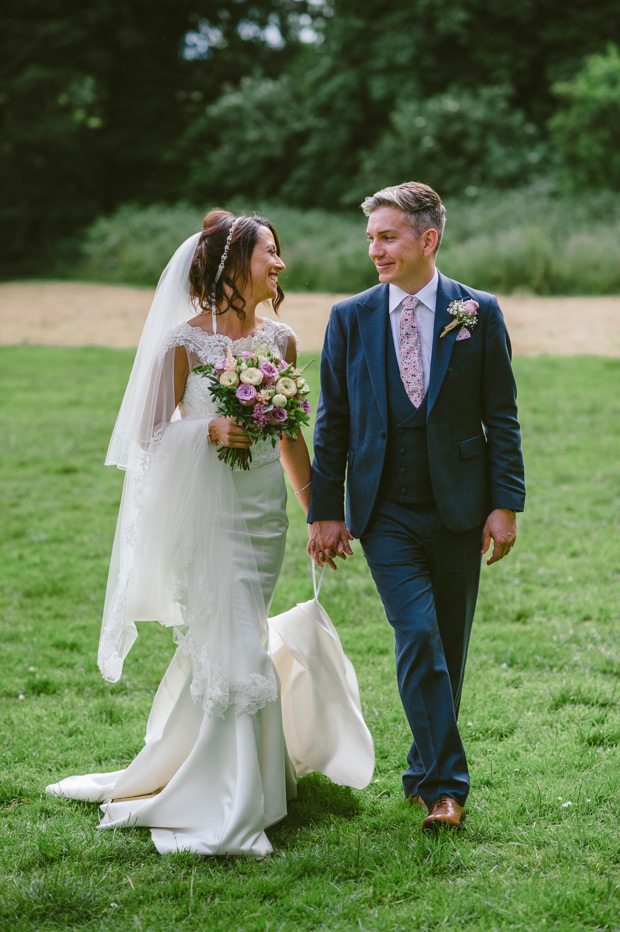 Pretty purple wedding at The Orange Tree by Francis Meaney Photography // onefabday.com