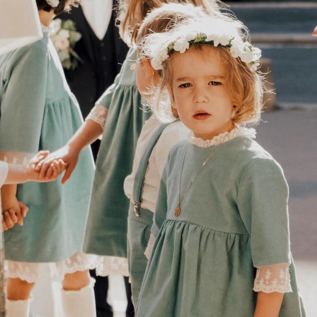 Cute winter flower girl outfit ideas | see them all on onefabday