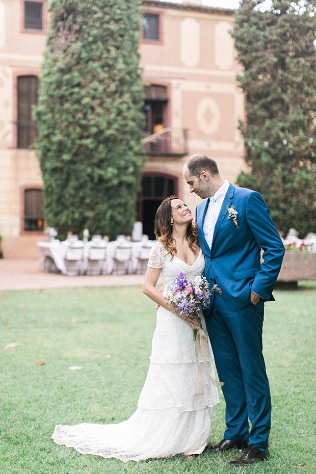 Beautiful Outdoor Wedding in Barcelona by En Route Photography // onefabday.com