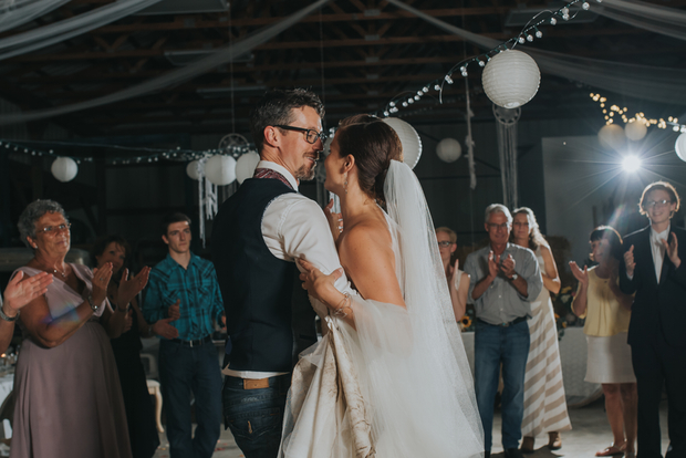 Beautiful Boho-Barn Wedding by Regina The Photographer / onefabday.com