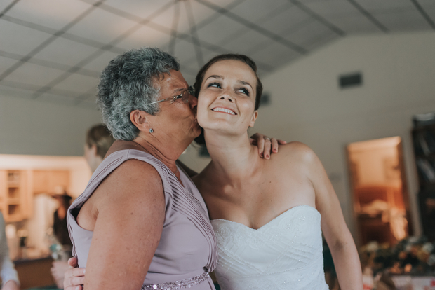 Beautiful Boho-Barn Wedding by Regina The Photographer / onefabday.com