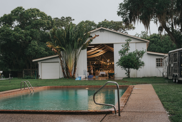 Beautiful Boho-Barn Wedding by Regina The Photographer / onefabday.com