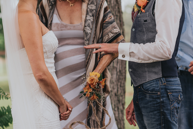 Beautiful Boho-Barn Wedding by Regina The Photographer / onefabday.com