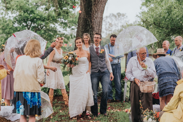 Beautiful Boho-Barn Wedding by Regina The Photographer / onefabday.com