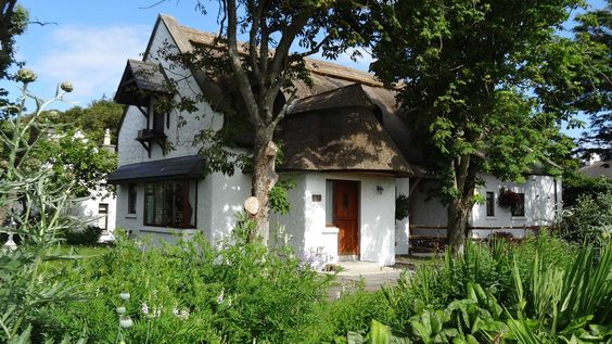 Irelands Most Romantic Cottages // See them all on onefabday.com