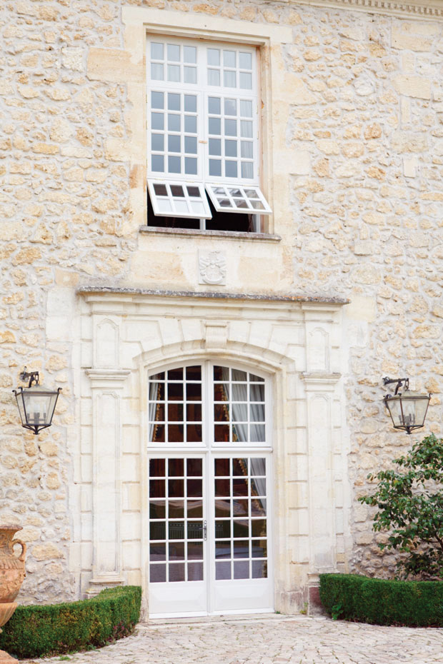 Pretty pink wedding at Chateau de la Ligne // onefabday.com