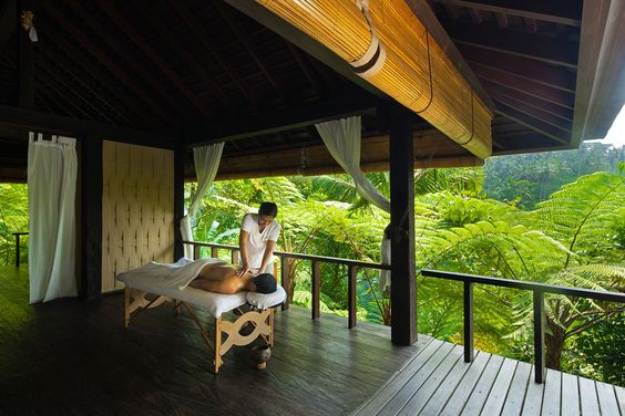 The Best Bali Resorts // See them all on onefabday.com