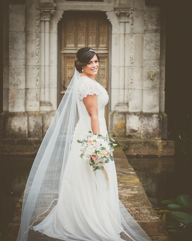 Vintage Inspired Cliff at Lyons real wedding by Kevin Morris Photography // onefabday.com