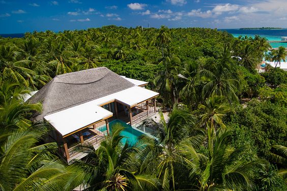 The Most Out of this World Luxury Resorts in the Maldives // See them all on onefabday.com