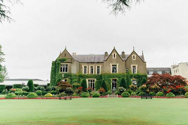 Beautiful summer wedding by Peter Carvill photography (1)