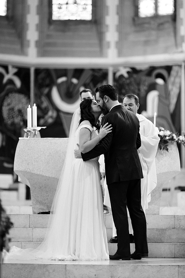 Beautiful summer wedding by Peter Carvill photography (43)