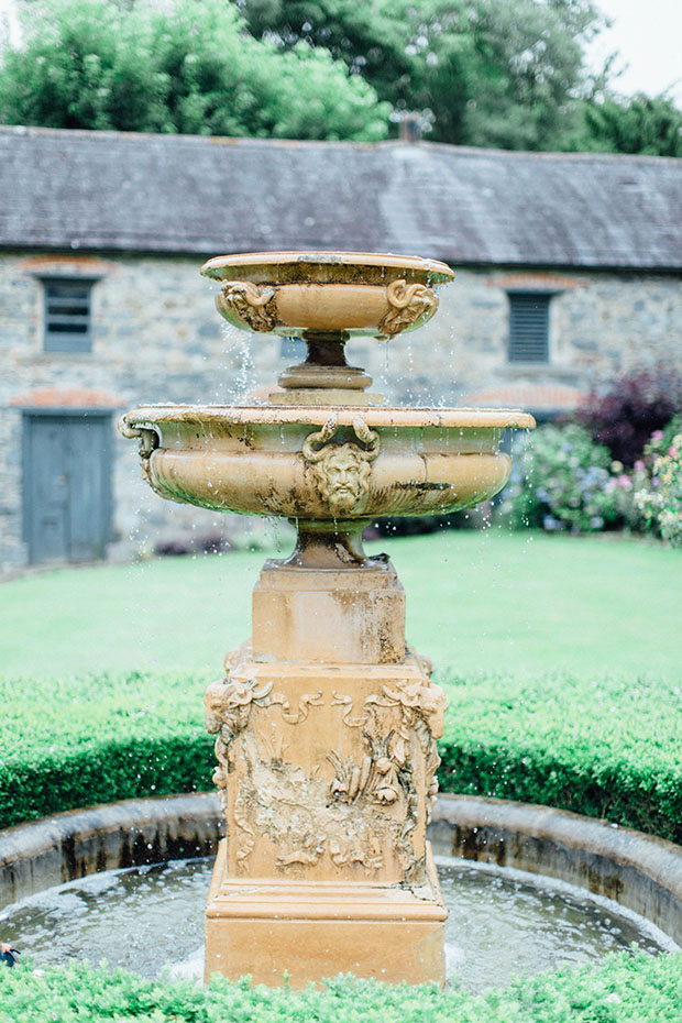 Beautiful summer wedding by Peter Carvill photography (76)