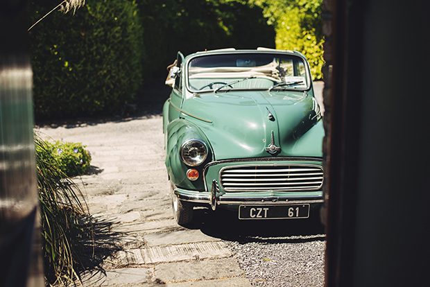 Vintage Mount Druid Wedding by Moathill Photography // onefabday.com