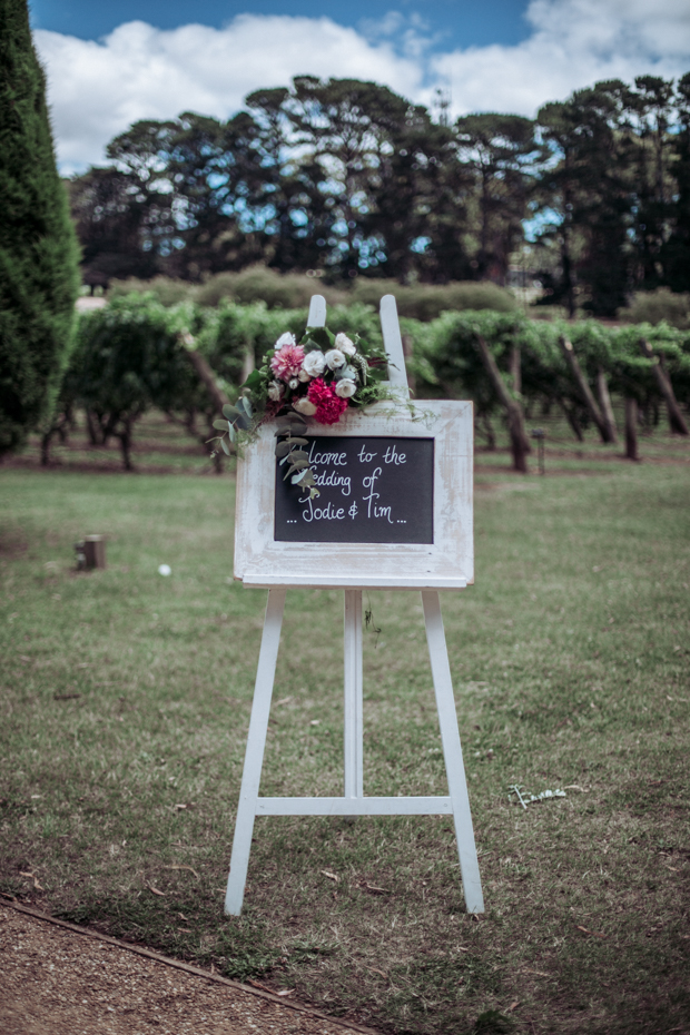 Beautiful boho Lindenderry Estate real wedding by Elk and Willow | onefabday.com