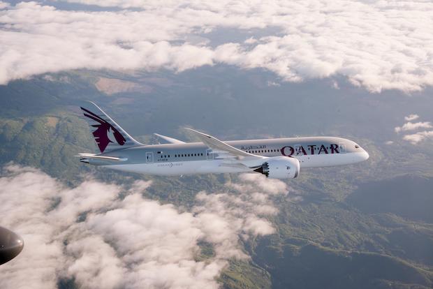 Qatar 787 Ln 58 air to air