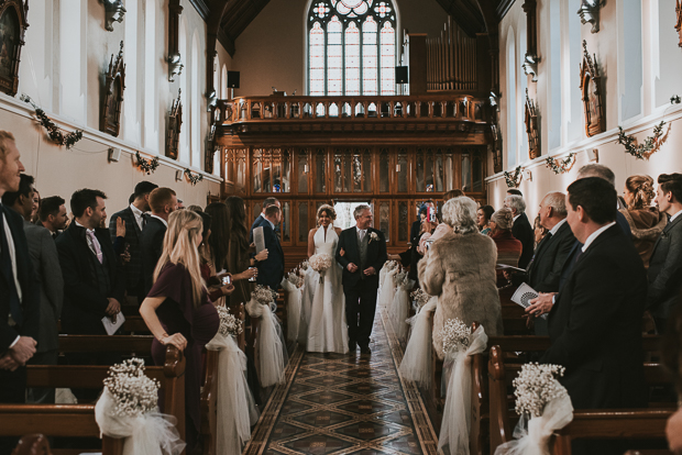 Winter Virginia Park Lodge Wedding by Louise Scott Photography // onefabday.com