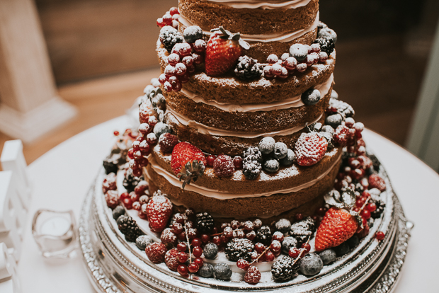 Winter Virginia Park Lodge Wedding by Louise Scott Photography // onefabday.com