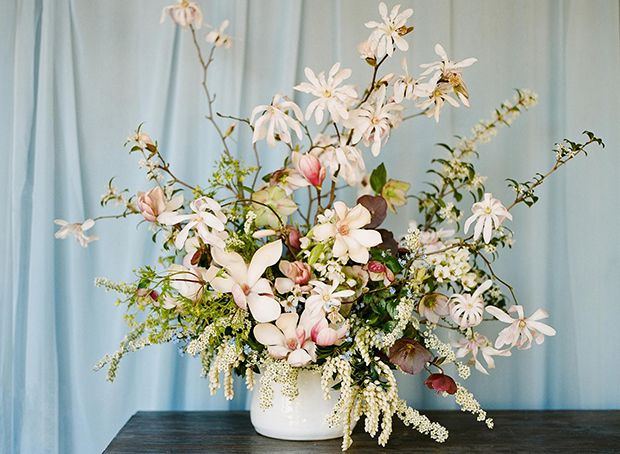 22 Gorgeous Oversized Floral Centrepieces // see them all on onefabday-com.go-vip.net