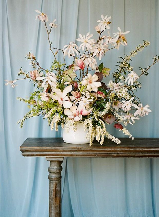 22 Gorgeous Oversized Floral Centrepieces // see them all on onefabday.com