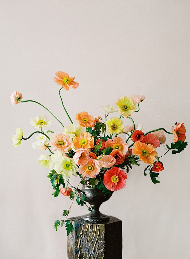 22 Gorgeous Oversized Floral Centrepieces // see them all on onefabday.com