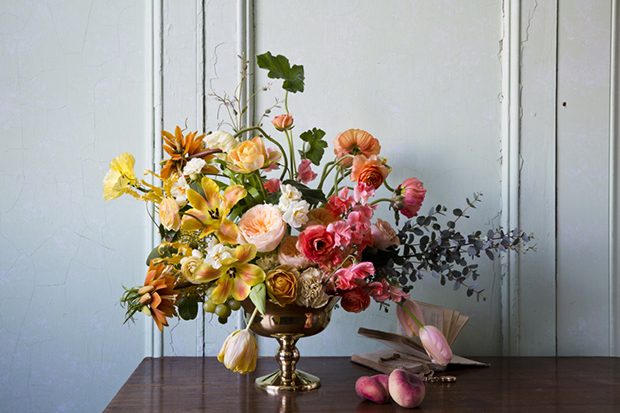 22 Gorgeous Oversized Floral Centrepieces // see them all on onefabday.com