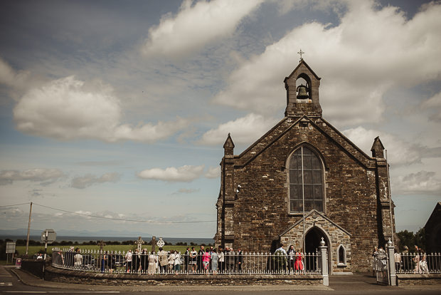 Rustic Segrave Barns wedding by Tomasz Kornas | onefabday.com