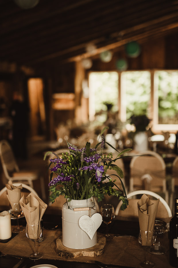 Rustic Segrave Barns wedding by Tomasz Kornas | onefabday.com