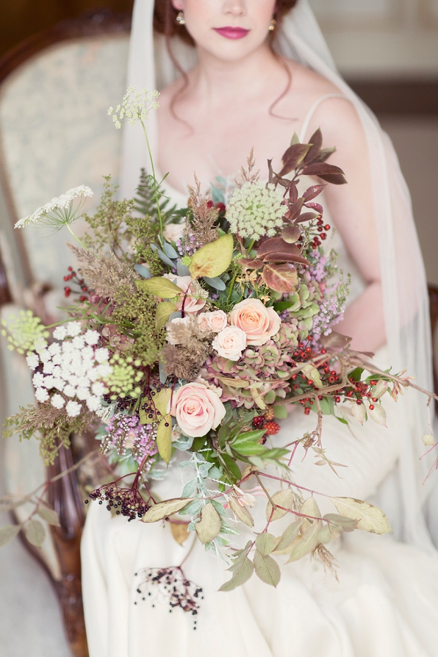 Bouquets with the Wow Factor: 21 Oversized Bridal Bouquets | onefabday.com