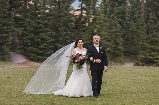 Tunnel Mountain Reservoir Wedding by Jill Coursen Photography | wwwonefabday.com