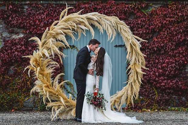 25 Ideas and Inspiration for using Pampas Grass for your wedding | see them all on onefabday.com