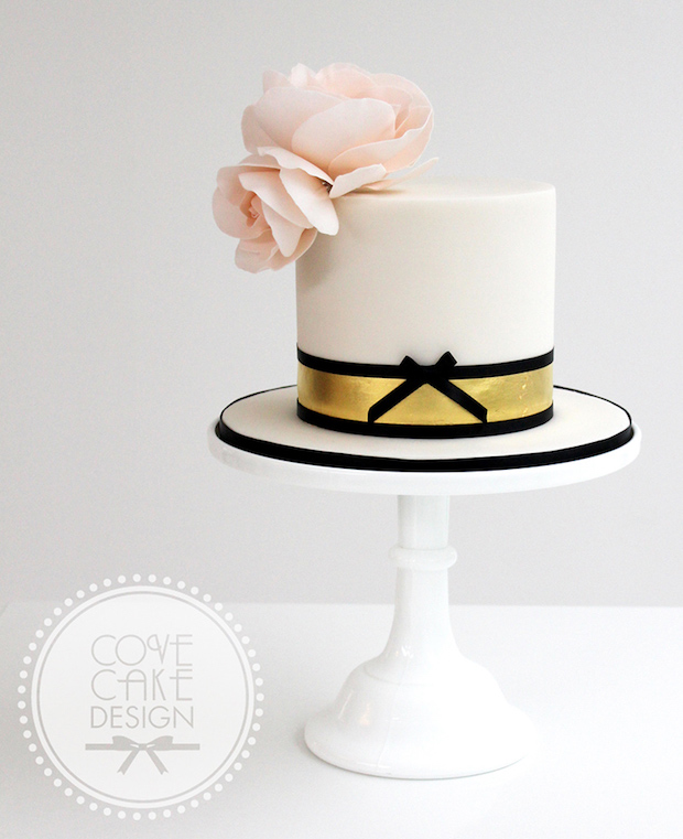 Chic One Tiered Wedding Cake