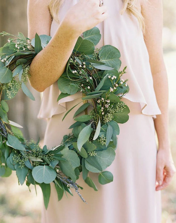 Hoop Bouquets: A Beautiful Bouquet Alternative | see them all on onefabday.com