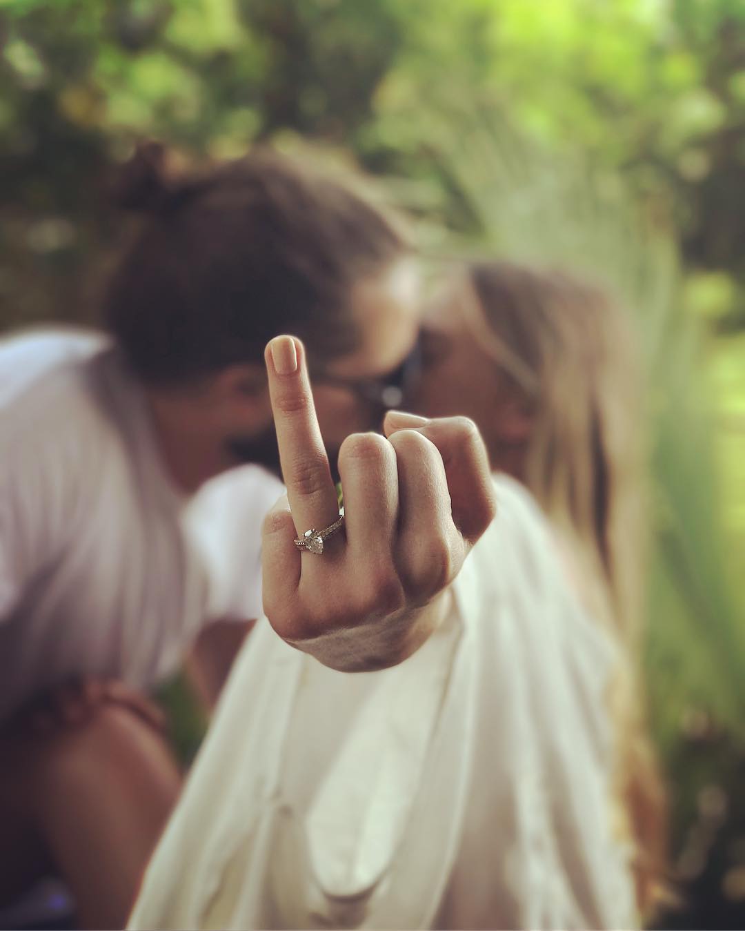 Margot Robbie engagement ring